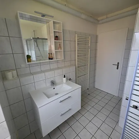 No 12 דירה בוסום